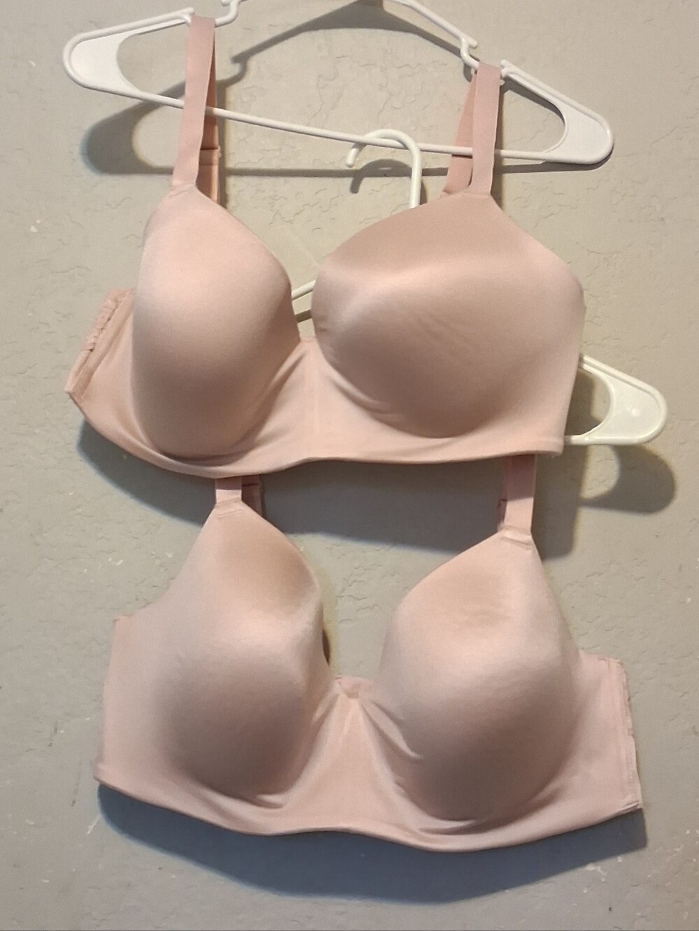 Btempt'd Set 2pcs Wireless Women Bra Sz38DD Light Pink Soft Comfort Relax